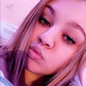 Meet your Posher, Makayla